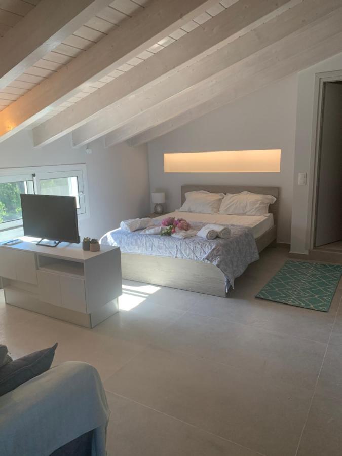 Terpsichore Boutique Bright New Sofita Studios And Appartment Dassia  Eksteriør billede
