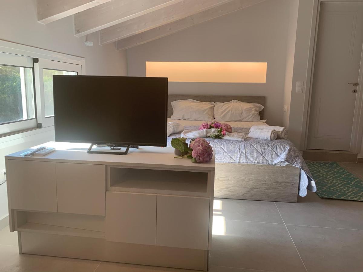Terpsichore Boutique Bright New Sofita Studios And Appartment Dassia  Eksteriør billede