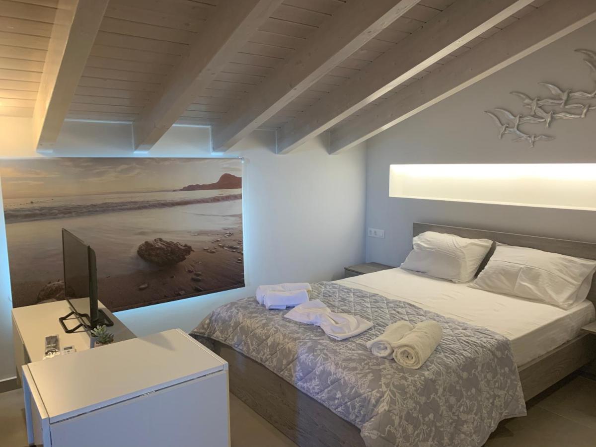 Terpsichore Boutique Bright New Sofita Studios And Appartment Dassia  Eksteriør billede